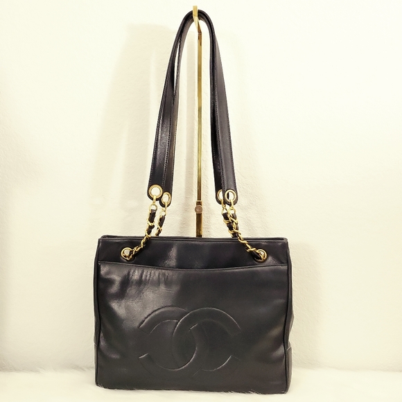 😍🔥 Beautiful 🔥 😍 Authentic Chanel  Lambskin Shoulder Bag - Picture 5 of 16